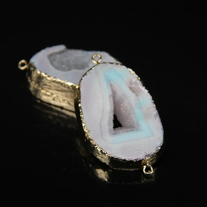 5pcs/lot,Blue Drusy Agates Flat Slab Connector,Raw Druzy geode Freeform Slice Nugget Gold edge Pendant Necklaces Jewelry
5pcs/lot,Blue Drusy Agates Flat Slab Connector,Raw Druzy geode Freeform Slice Nugget Gold edge Pendant Necklaces Jewelry