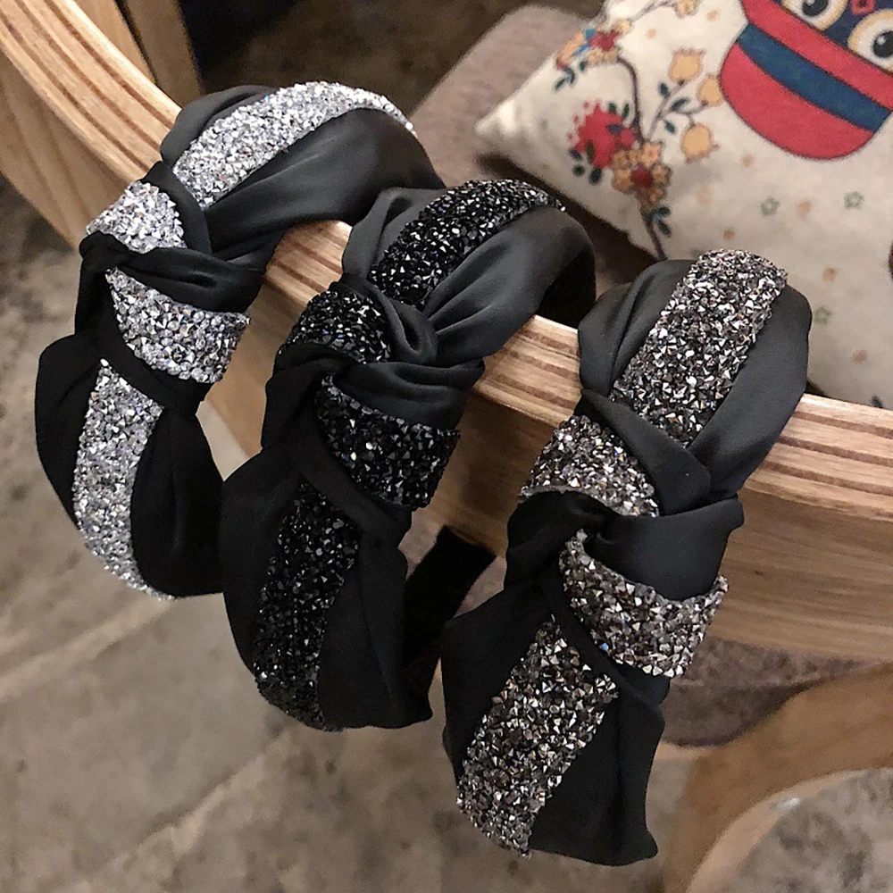 Women Twist Hairbands Female Knotted Headbands Crystal Rhinestone Wide Hair Hoop Girls Vintage Headwear Hair Accessories XL053
Women Twist Hairbands Female Knotted Headbands Crystal Rhinestone Wide Hair Hoop Girls Vintage Headwear Hair Accessories XL053