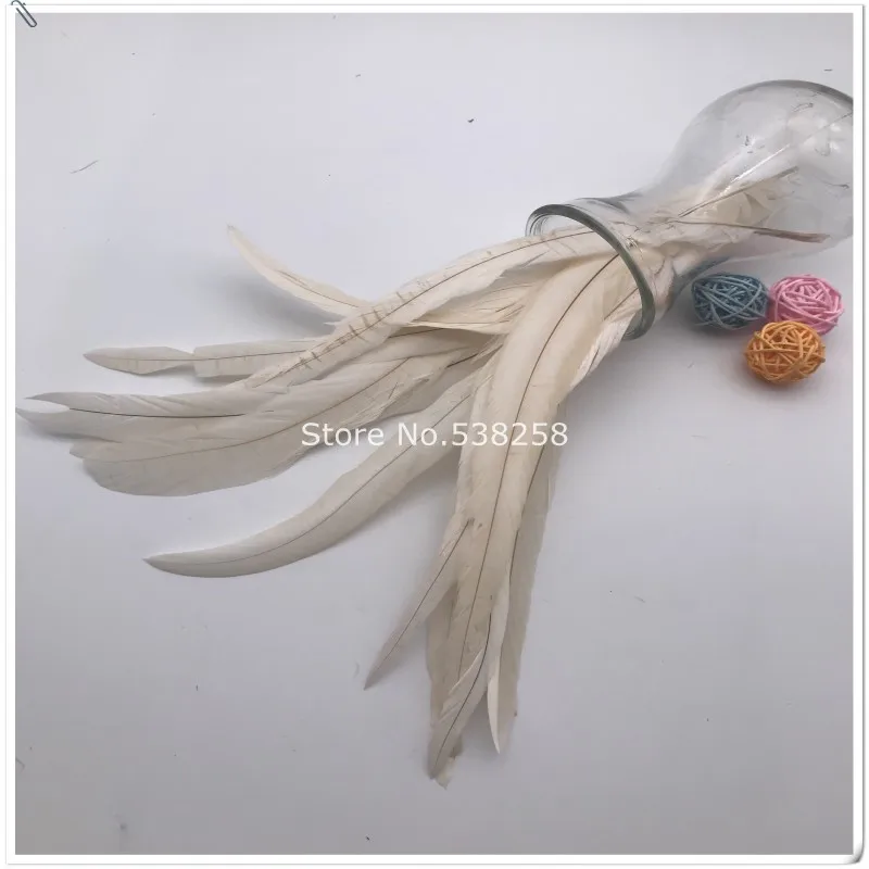 50pcs/lot 3 size off white Rooster Feathers Cheap Colorful Feathers For Decoration Christmas Home New Year Wedding Cosplay
50pcs/lot 3 size off white Rooster Feathers Cheap Colorful Feathers For Decoration Christmas Home New Year Wedding Cosplay