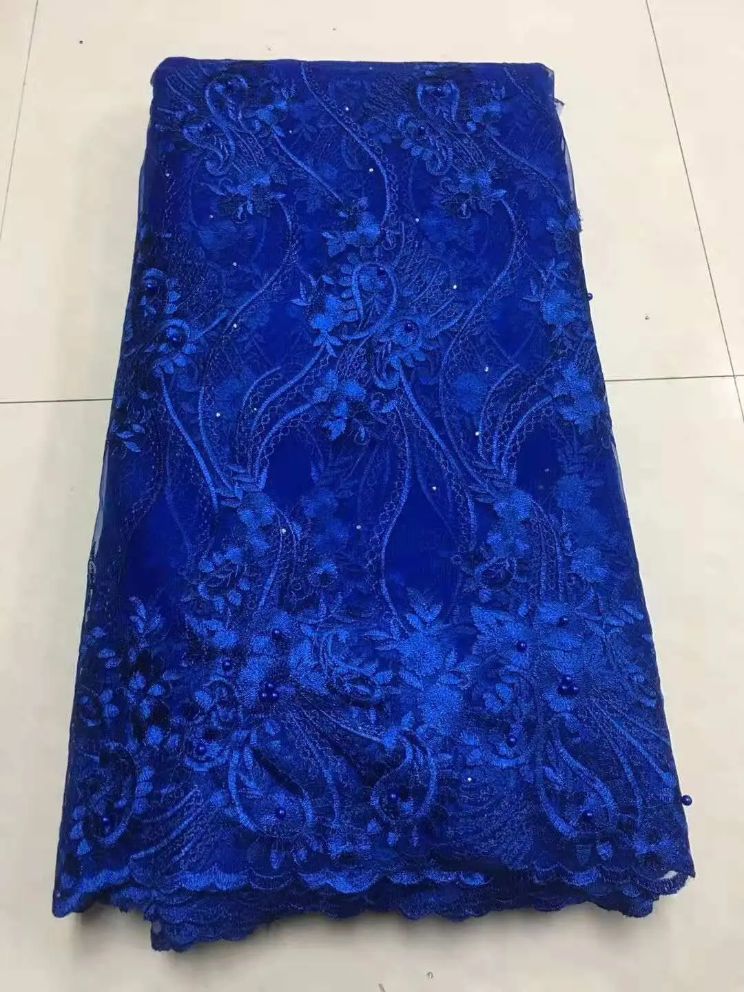 African Lace Fabric 2018 Embroidered Nigerian Laces Fabric Bridal High Quality French Tulle Lace Fabric for Women Dress
African Lace Fabric 2018 Embroidered Nigerian Laces Fabric Bridal High Quality French Tulle Lace Fabric for Women Dress
