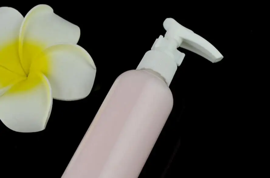 Dialysis milk 100g/1000g moisturizing and whitening shrink pores moisturizing lotion
Dialysis milk 100g/1000g moisturizing and whitening shrink pores moisturizing lotion