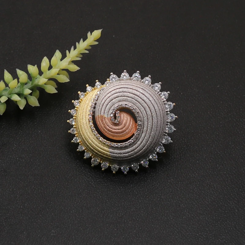 Lanyika Fashion Jewelry Trendy Abstract Geometry Circle Sun Brooch Pin for Engagement Wedding Micro Paved Zircon Popular Gifts
Lanyika Fashion Jewelry Trendy Abstract Geometry Circle Sun Brooch Pin for Engagement Wedding Micro Paved Zircon Popular Gifts