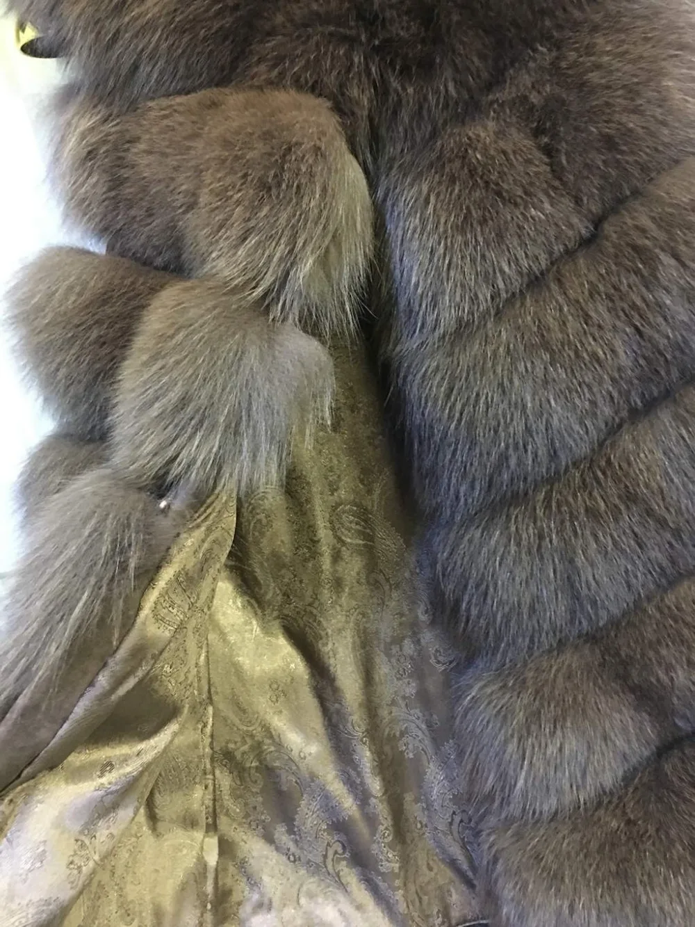 2018 New Arrival Medium Covered V-neck Welfurlena 70cm Natural Real Vest Winter Sleeveless Fo.x Fur Striped Thick Coat For DHL
2018 New Arrival Medium Covered V-neck Welfurlena 70cm Natural Real Vest Winter Sleeveless Fo.x Fur Striped Thick Coat For DHL