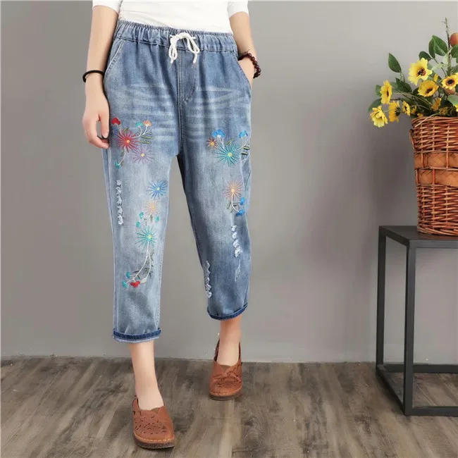 Casual Harlan embroidery loose thin pants broken straight nine pants spring and autumn elastic waist large size jeans women
Casual Harlan embroidery loose thin pants broken straight nine pants spring and autumn elastic waist large size jeans women