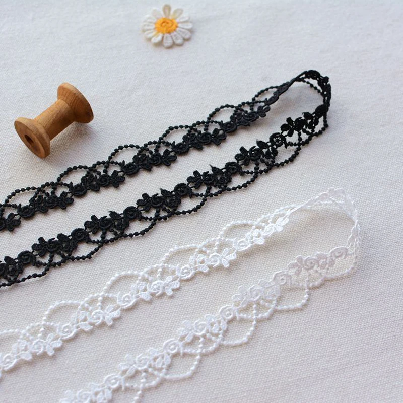 14yards/lot width 1.5cm Hollowed-out flower water solution lace lace handmade apparel skirt necklace home decoration accessories
14yards/lot width 1.5cm Hollowed-out flower water solution lace lace handmade apparel skirt necklace home decoration accessories