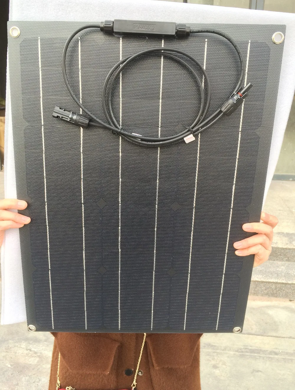 1pcs Solar Panel 40W ETFE Semi Flexible Solar Panel 40W 12V Mono for Caravan Home Off Gird 12V Battery Charging Power
1pcs Solar Panel 40W ETFE Semi Flexible Solar Panel 40W 12V Mono for Caravan Home Off Gird 12V Battery Charging Power