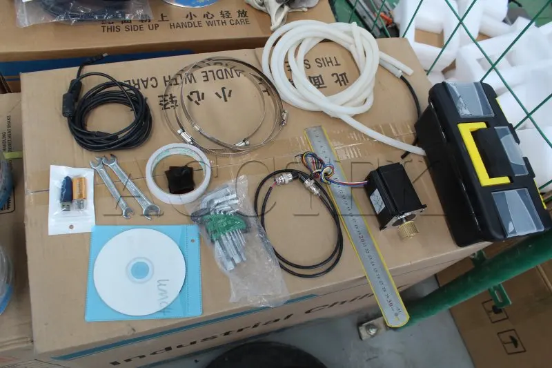 60W CO2 Laser engraving cutting machine 6040 laser tube laser engraver working area 60*40cm
60W CO2 Laser engraving cutting machine 6040 laser tube laser engraver working area 60*40cm