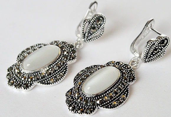 VINTAGE WHITE OPAL 925 SILVER&MARCASITE EARRINGS 11/2" VALENTINE'S GIFT -Bride jewelry free shipping
VINTAGE WHITE OPAL 925 SILVER&MARCASITE EARRINGS 11/2" VALENTINE'S GIFT -Bride jewelry free shipping