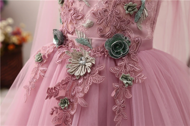 Пыльное розовое платье с цветочным принтом для девочек модель 2021 года длиной до