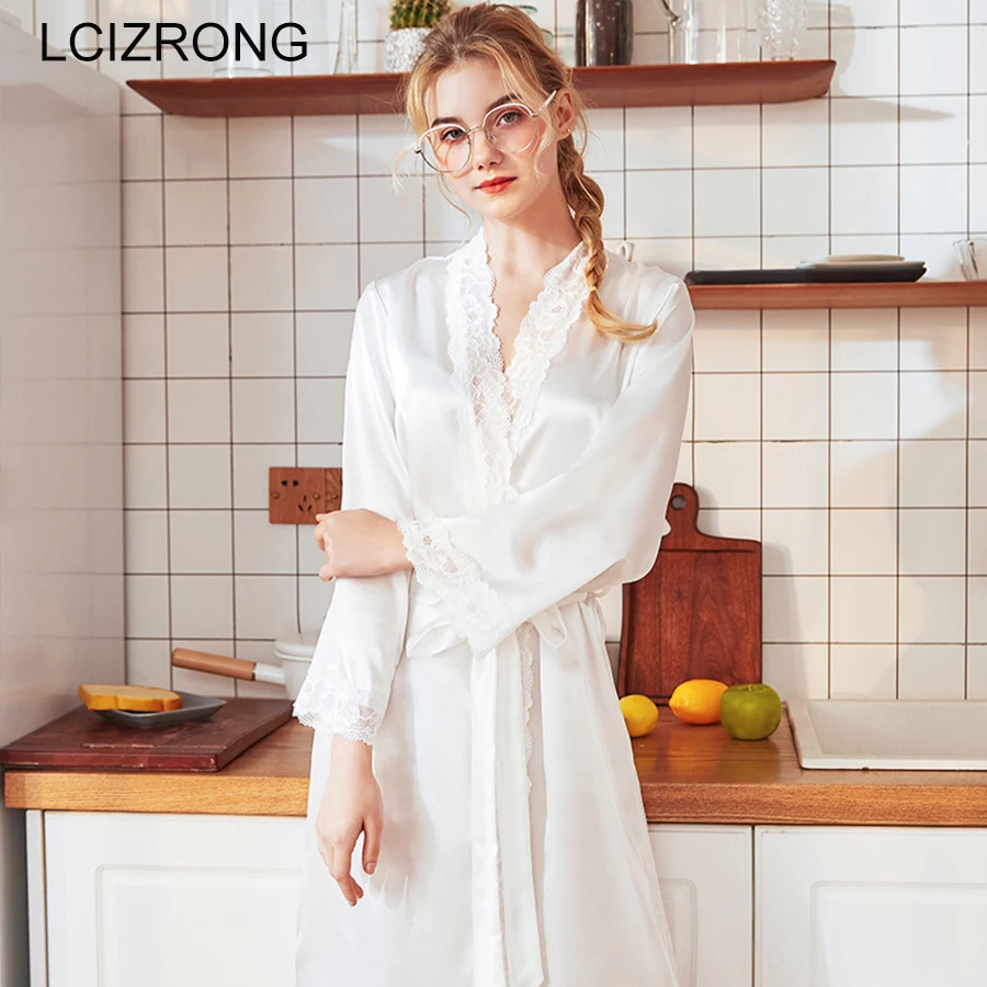 Spring Satin Long Sleeve Robe For Women Sexy V-neck Bridesmaid Robe Summer Lace Solid Dressing Gown Lounge Robe Female
Spring Satin Long Sleeve Robe For Women Sexy V-neck Bridesmaid Robe Summer Lace Solid Dressing Gown Lounge Robe Female