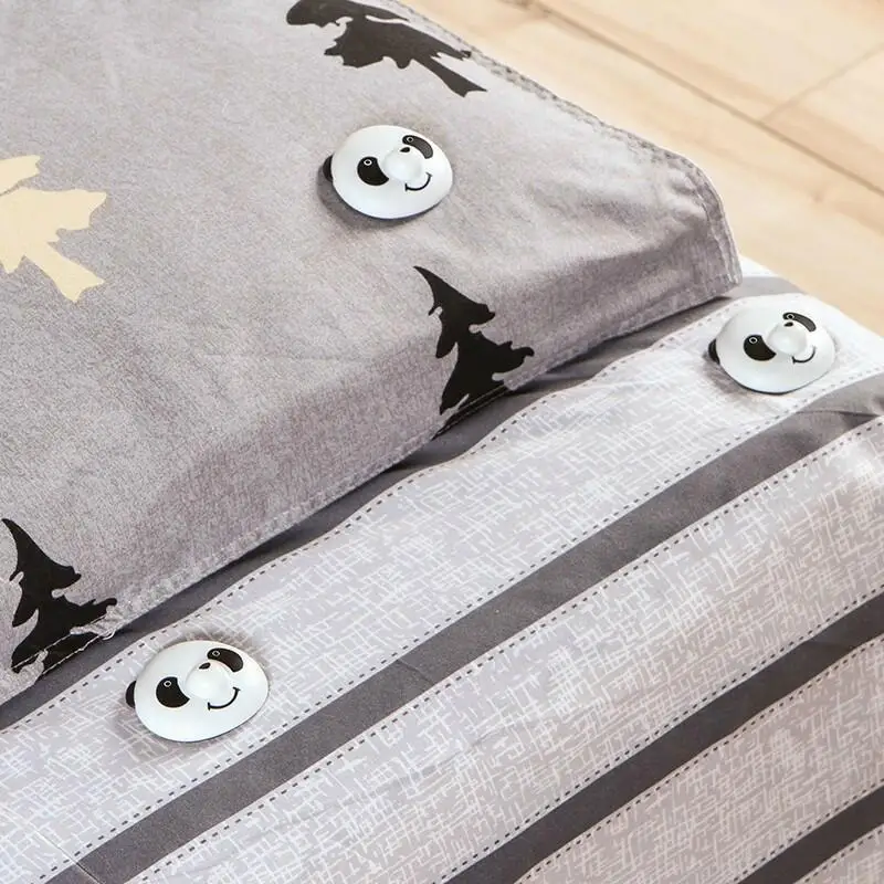 8pcs/set Bed Sheet Clip Grippers Bed sheet Belt Fastener Mattress Cover Blankets Holder FastenersNon-slip Panda Clip Gripper
8pcs/set Bed Sheet Clip Grippers Bed sheet Belt Fastener Mattress Cover Blankets Holder FastenersNon-slip Panda Clip Gripper