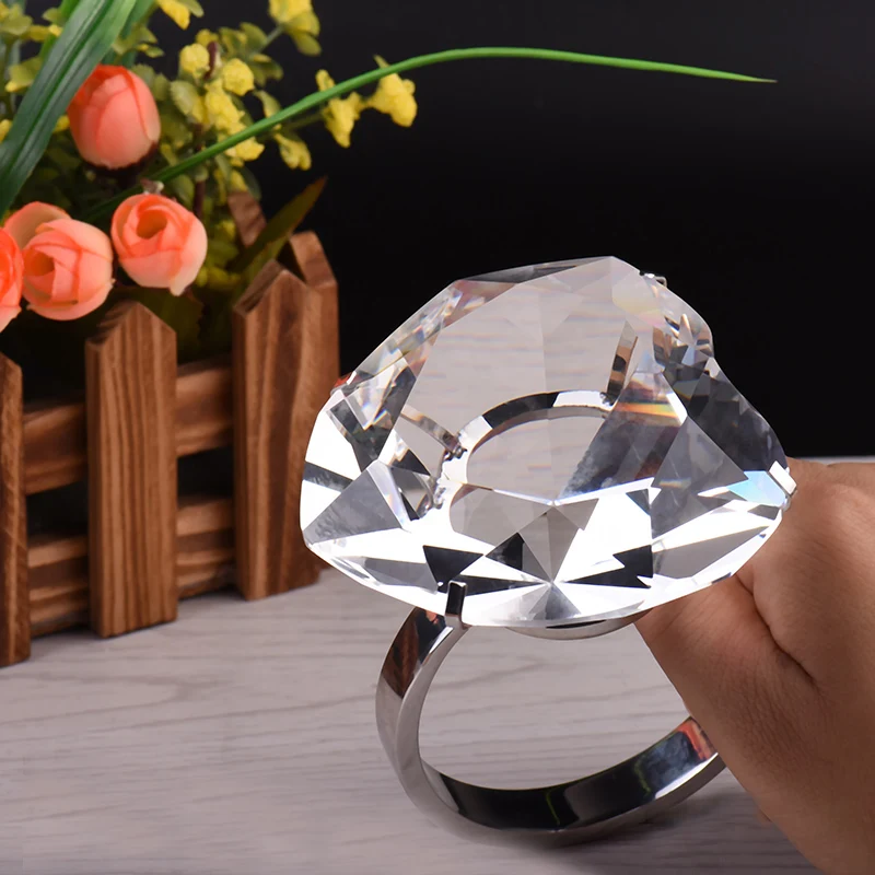 Fashion Wedding Decorations Heart Shaped Crystal Big Diamond Ring Romantic Proposal Props Home Accessories Party Glass Gifts
Fashion Wedding Decorations Heart Shaped Crystal Big Diamond Ring Romantic Proposal Props Home Accessories Party Glass Gifts