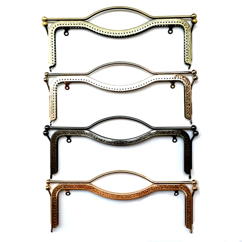 1Pc Big Mouth Lips Embossed Rectangle Concave Metal Frame Kiss Clasp Clutch Purse Handbag Handle Accessories 27cm
1Pc Big Mouth Lips Embossed Rectangle Concave Metal Frame Kiss Clasp Clutch Purse Handbag Handle Accessories 27cm
