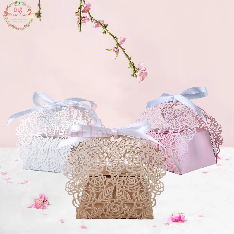 Big Heard Love 50pcs/lots Lace Flower Wedding Favor Box Laser Cut Candy Box Gift Box Wedding Decoration Event Party Supplies
Big Heard Love 50pcs/lots Lace Flower Wedding Favor Box Laser Cut Candy Box Gift Box Wedding Decoration Event Party Supplies