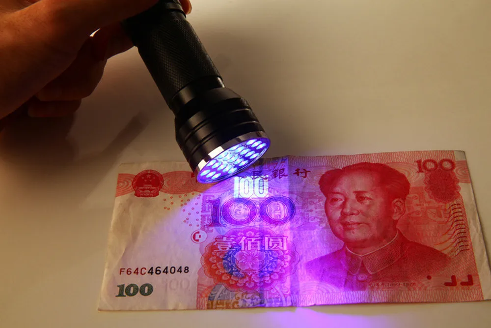 21 LED 395 UV Ultra Violet Blacklight Flashlight For CSI Inspection Light Flashlight Night Accessories Lamp#h
21 LED 395 UV Ultra Violet Blacklight Flashlight For CSI Inspection Light Flashlight Night Accessories Lamp#h