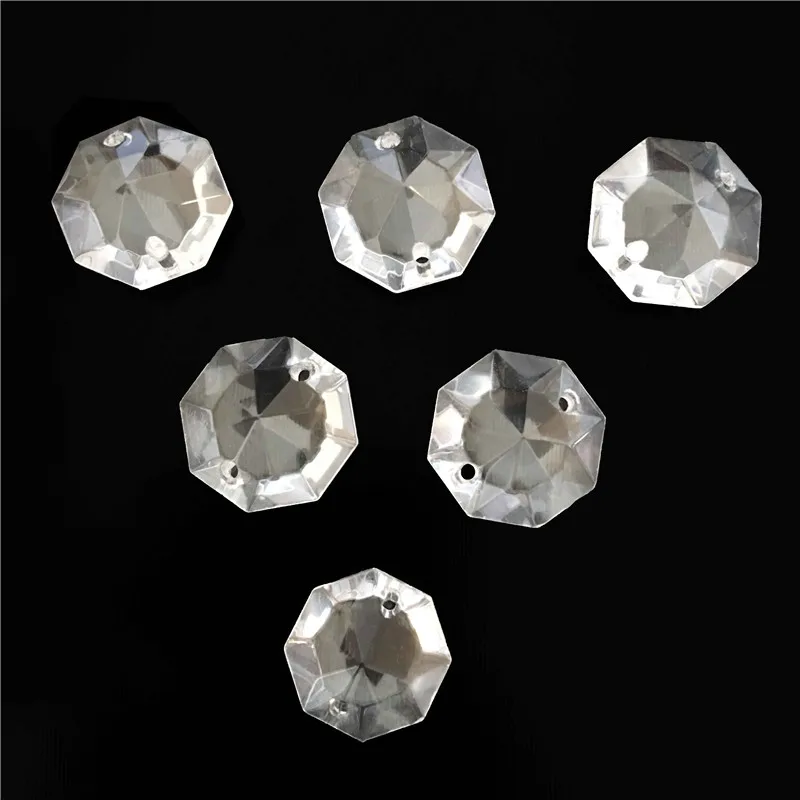 100pcs/Lot 14mm Crystal Octagon Beads Point Back With 2 Holes Crystal Chandelier Feng Shui Prism Beads For Home Wedding Decorati
100pcs/Lot 14mm Crystal Octagon Beads Point Back With 2 Holes Crystal Chandelier Feng Shui Prism Beads For Home Wedding Decorati