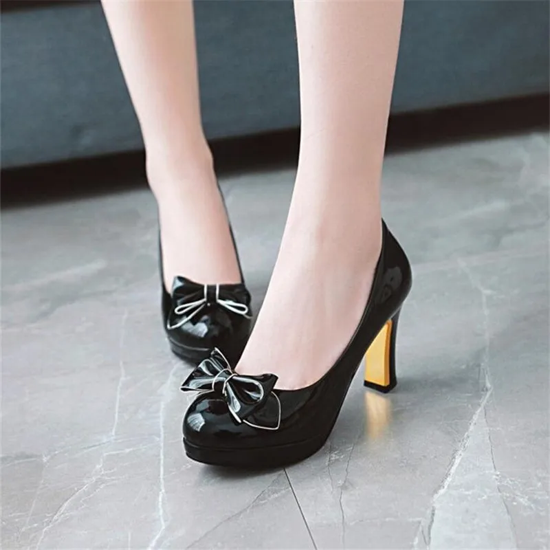 Women Pumps High Heels Lady Shoes Ankle Strap Pointed Toe Shoes Thick Heel Female Pumps 2019 Summer Women's Sandals
Women Pumps High Heels Lady Shoes Ankle Strap Pointed Toe Shoes Thick Heel Female Pumps 2019 Summer Women's Sandals