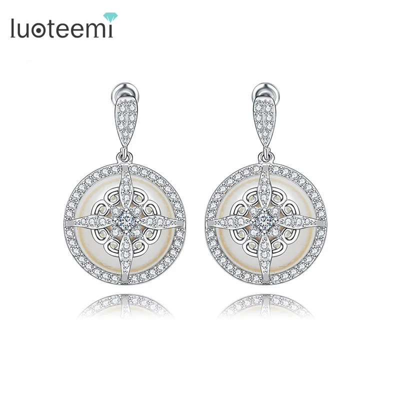 LUOTEEMI Vintage Unique Design Big Round Imitation Pearl Dangle Earrings For Women Cross Shape Luxury Bridal Wedding Accessories
LUOTEEMI Vintage Unique Design Big Round Imitation Pearl Dangle Earrings For Women Cross Shape Luxury Bridal Wedding Accessories