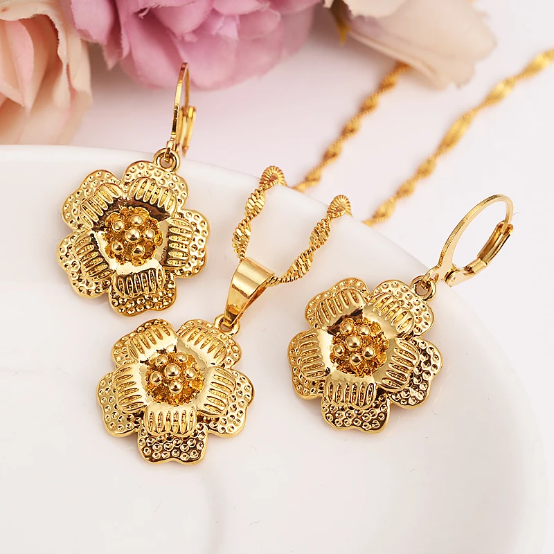 Bangrui Ethiopian Gold Color big Flower set women girls Jewelry Pendant Chain Earrings African Bride Wedding Flower Bijoux gift
Bangrui Ethiopian Gold Color big Flower set women girls Jewelry Pendant Chain Earrings African Bride Wedding Flower Bijoux gift