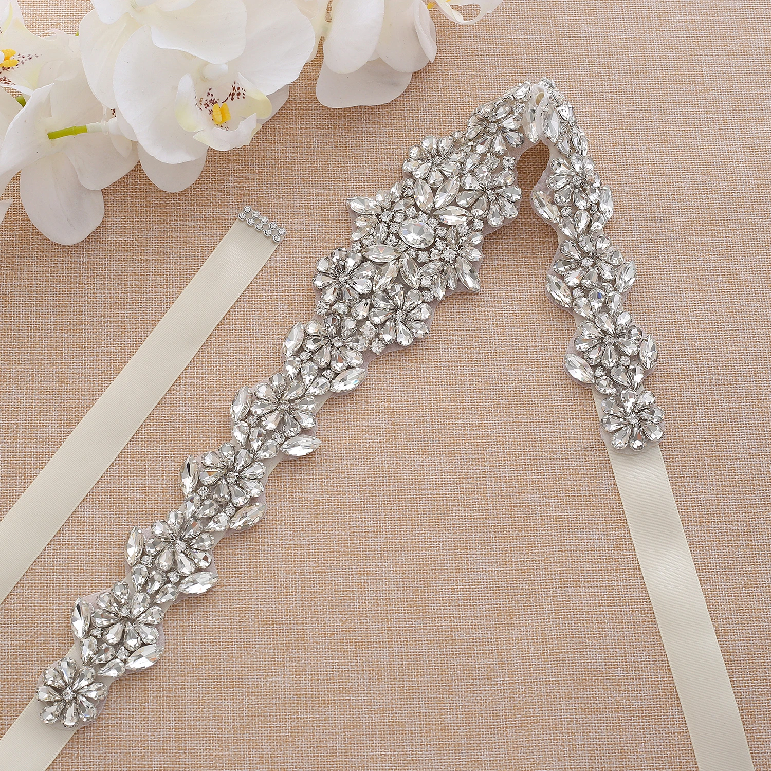 Wedding Belt Elegant Bridal Rhinestones Belt Hand Beaded Crystal Belt For Wedding Evening Dress J168S
Wedding Belt Elegant Bridal Rhinestones Belt Hand Beaded Crystal Belt For Wedding Evening Dress J168S