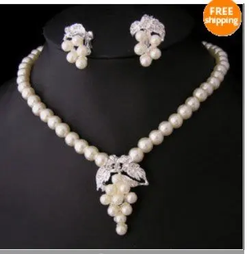 7-8mm WHITE FRESHWATER PEARL NECKLACE 18"