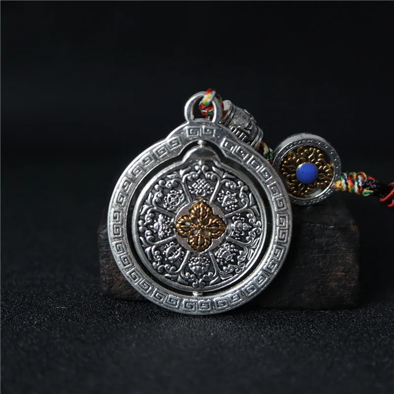 Copper alloy, pure hand-made, Tibetan eight-treasure, six-character veritable pendant, collection of fine arts and crafts
Copper alloy, pure hand-made, Tibetan eight-treasure, six-character veritable pendant, collection of fine arts and crafts