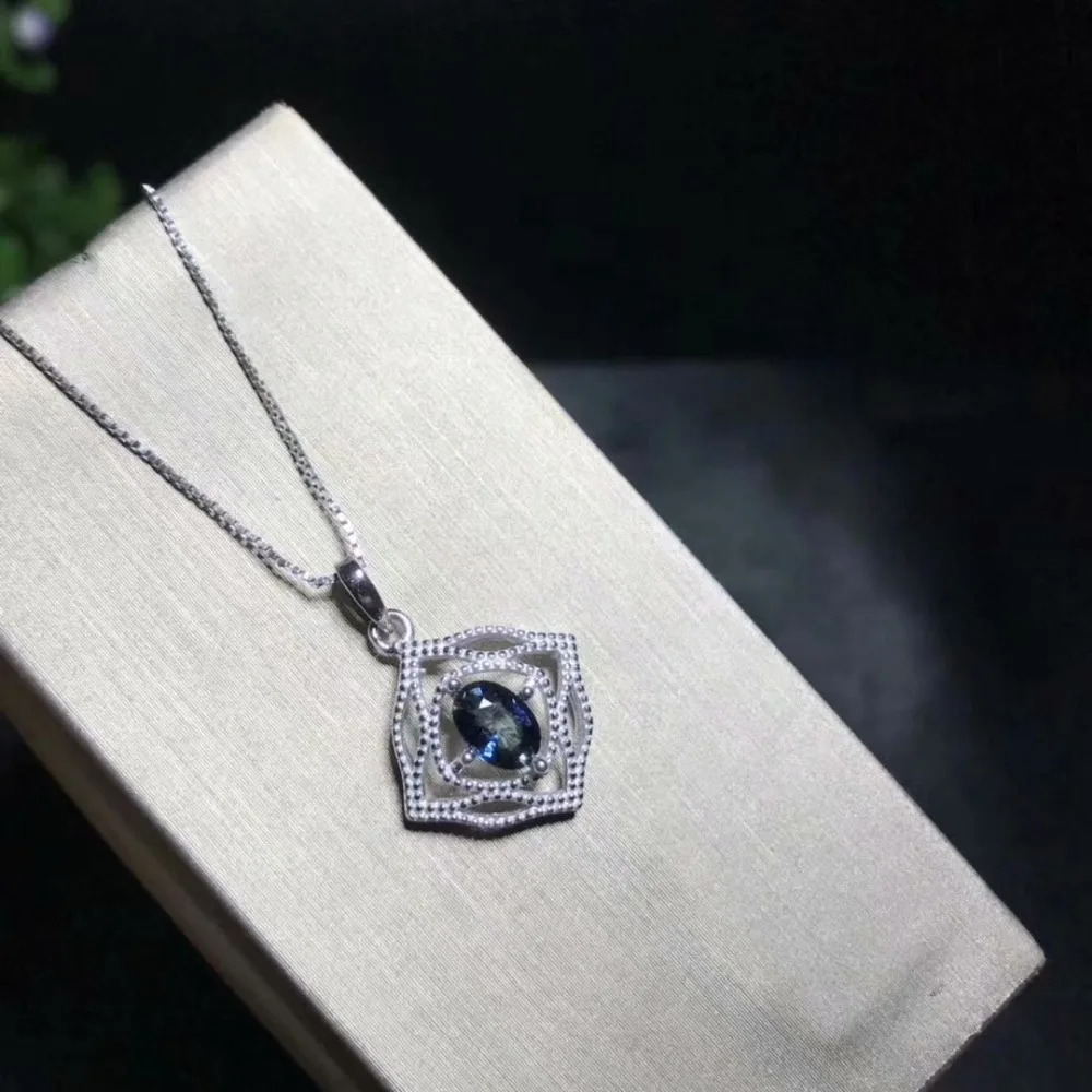 Natural sapphire pendant 925 silver, silver, white pendant. Burnt sapphire Fashion Birthday Gift Banquet
Natural sapphire pendant 925 silver, silver, white pendant. Burnt sapphire Fashion Birthday Gift Banquet