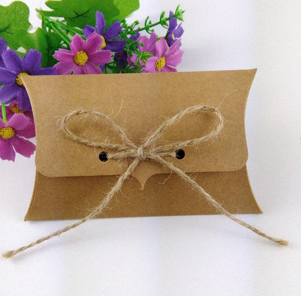 10x8x2cm Kraft Cardboard Pillow Shape Box With Free Hemp Strings Blank Display Package Boxes 1lot=50pcs
10x8x2cm Kraft Cardboard Pillow Shape Box With Free Hemp Strings Blank Display Package Boxes 1lot=50pcs