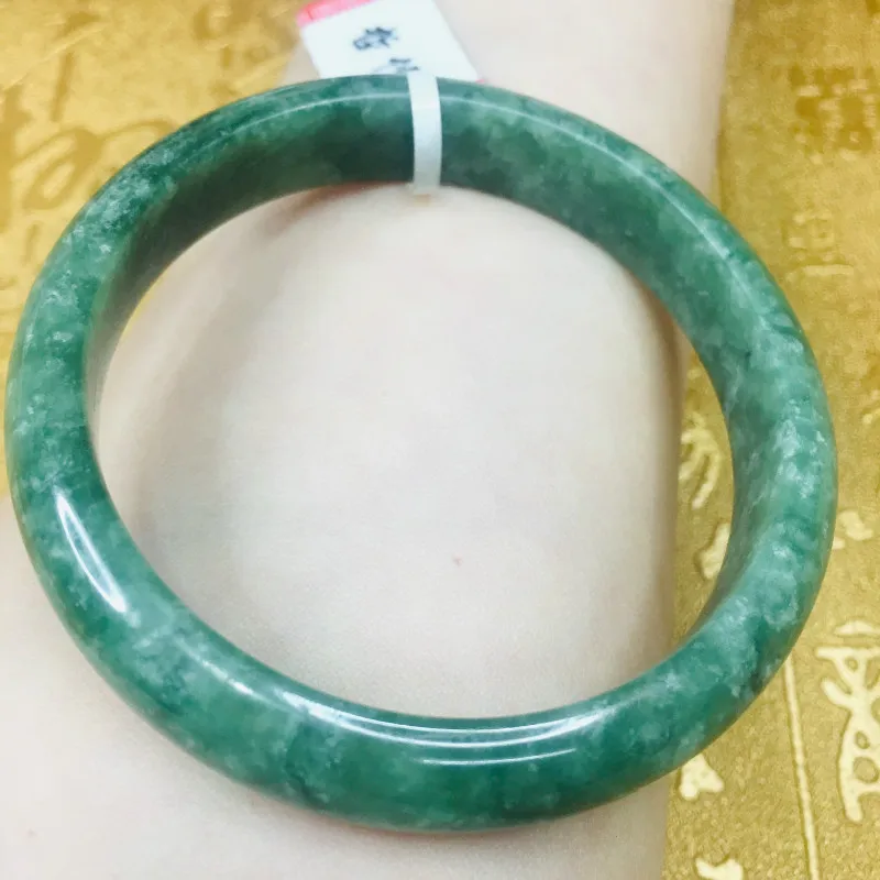 Send A certificate natural Jadeite bracelets carved dark green 54-61mm elegant women's bracelet jewelry gifts
Send A certificate natural Jadeite bracelets carved dark green 54-61mm elegant women's bracelet jewelry gifts