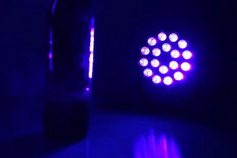 Cheap led light 18pcs full color uv led flat par can stage lighting for led wash disco dj equipment for indoor 7 dmx channels
Cheap led light 18pcs full color uv led flat par can stage lighting for led wash disco dj equipment for indoor 7 dmx channels
