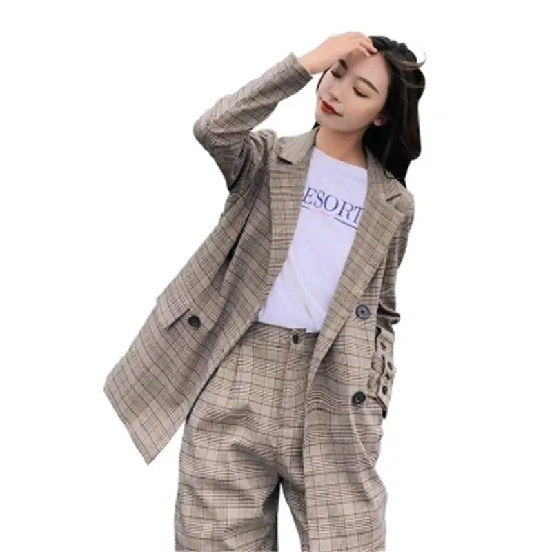 Fashion Plaid Pant suit female Autumn New style Retro Plaid Suit + Temperament Casual Cropped Pants Two-Piece Set
Fashion Plaid Pant suit female Autumn New style Retro Plaid Suit + Temperament Casual Cropped Pants Two-Piece Set