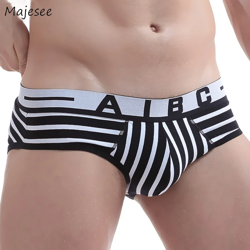 Briefs Men Striped High Elasticity Soft Simple European Style Quick-dry Daily Comfortable Underpants Mens Cueca Masculina Chic
Briefs Men Striped High Elasticity Soft Simple European Style Quick-dry Daily Comfortable Underpants Mens Cueca Masculina Chic