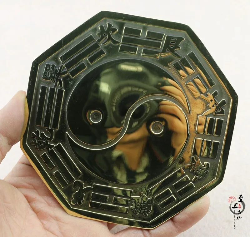 Feng shui bagua mirror antique Meshach talisman antique bronze mirror mirror
Feng shui bagua mirror antique Meshach talisman antique bronze mirror mirror
