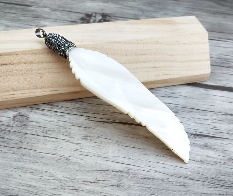 5 pcs feather shape Natural shell Charms With Crystal Rhinestone Pendant,Craft Supplies Jewelry findings necklace making PD842
5 pcs feather shape Natural shell Charms With Crystal Rhinestone Pendant,Craft Supplies Jewelry findings necklace making PD842