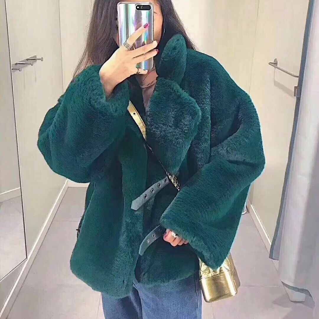 Winter Warm Lapel Plus Size Medium Length Solid Color Fur & Faux Fur Women 2018 Casual Loose Long Sleeve Women Fur Coat Yz934
Winter Warm Lapel Plus Size Medium Length Solid Color Fur & Faux Fur Women 2018 Casual Loose Long Sleeve Women Fur Coat Yz934