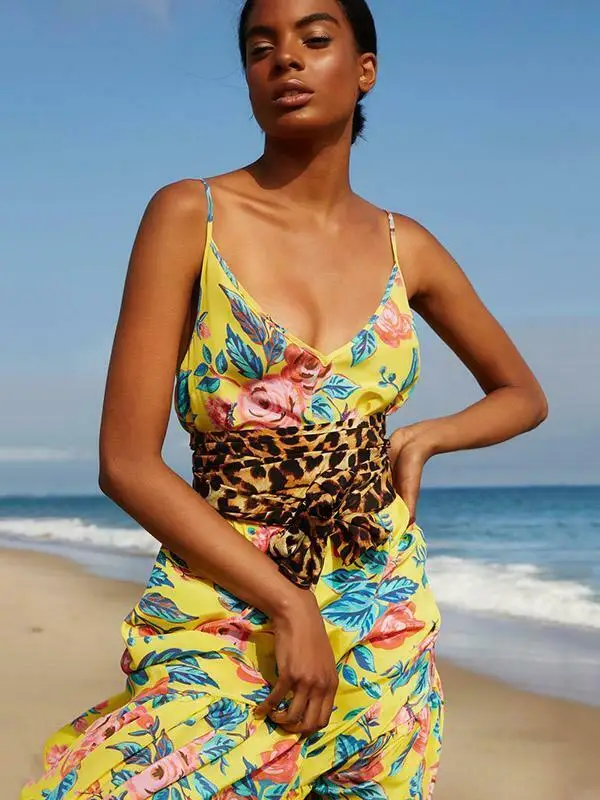 Summer Women Dress 2019 Holiday Beach Floral Boho Maxi Dress Spaghetti Strap V-neck Backless Sexy Party Dresses Lady Sundress
Summer Women Dress 2019 Holiday Beach Floral Boho Maxi Dress Spaghetti Strap V-neck Backless Sexy Party Dresses Lady Sundress