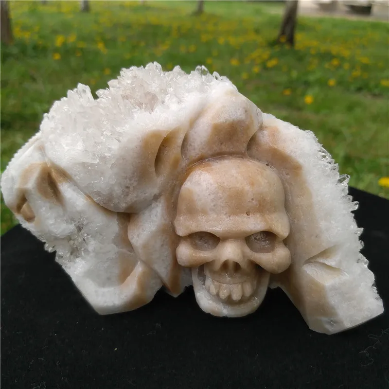 877g Charming Crystal Cluster Skull Hand Carved Natural Crystal Skull For Decoration Shinning Attractive Clusterr Skull
877g Charming Crystal Cluster Skull Hand Carved Natural Crystal Skull For Decoration Shinning Attractive Clusterr Skull