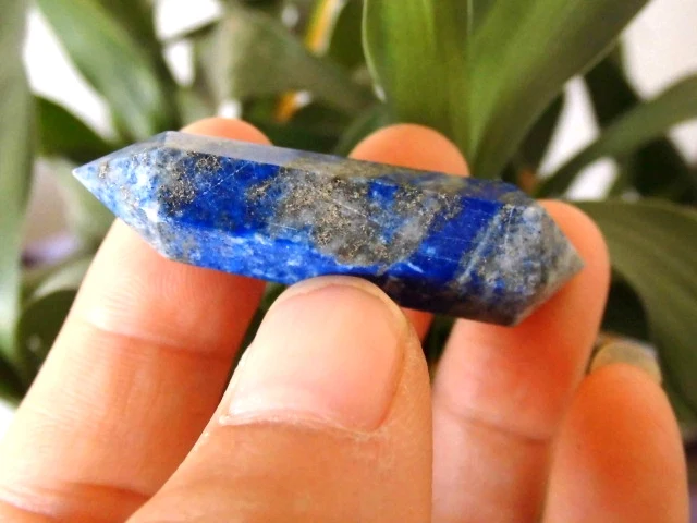 Natural Lapis Lazuli Crystal Column Quartz Crystal Point Gems Stone 30mm-40mm wholesale
Natural Lapis Lazuli Crystal Column Quartz Crystal Point Gems Stone 30mm-40mm wholesale