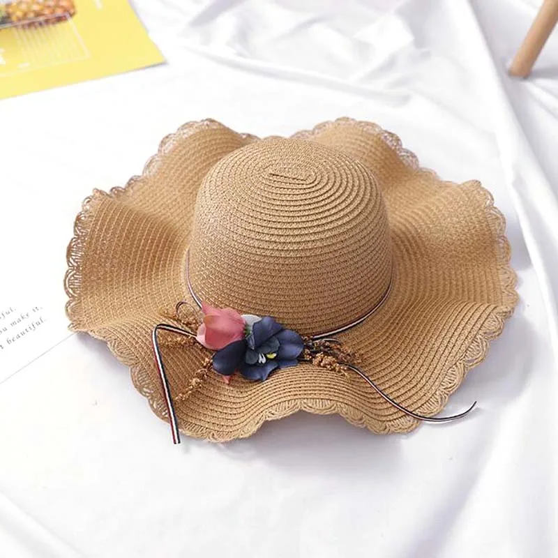 XEONGKVI Fashion Falbala Flower Ribbon Parent-child Sun Hat Summer Brand Wide Brim Straw Hat For Women Girl Chapeau Femme Ete
XEONGKVI Fashion Falbala Flower Ribbon Parent-child Sun Hat Summer Brand Wide Brim Straw Hat For Women Girl Chapeau Femme Ete
