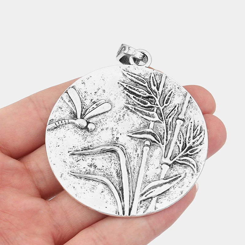 2Pcs Tibetan Silver Large Round Carved Dragonfly Reed Charms Pendants Medallion For DIY Necklace Jewelry Making Findings
2Pcs Tibetan Silver Large Round Carved Dragonfly Reed Charms Pendants Medallion For DIY Necklace Jewelry Making Findings