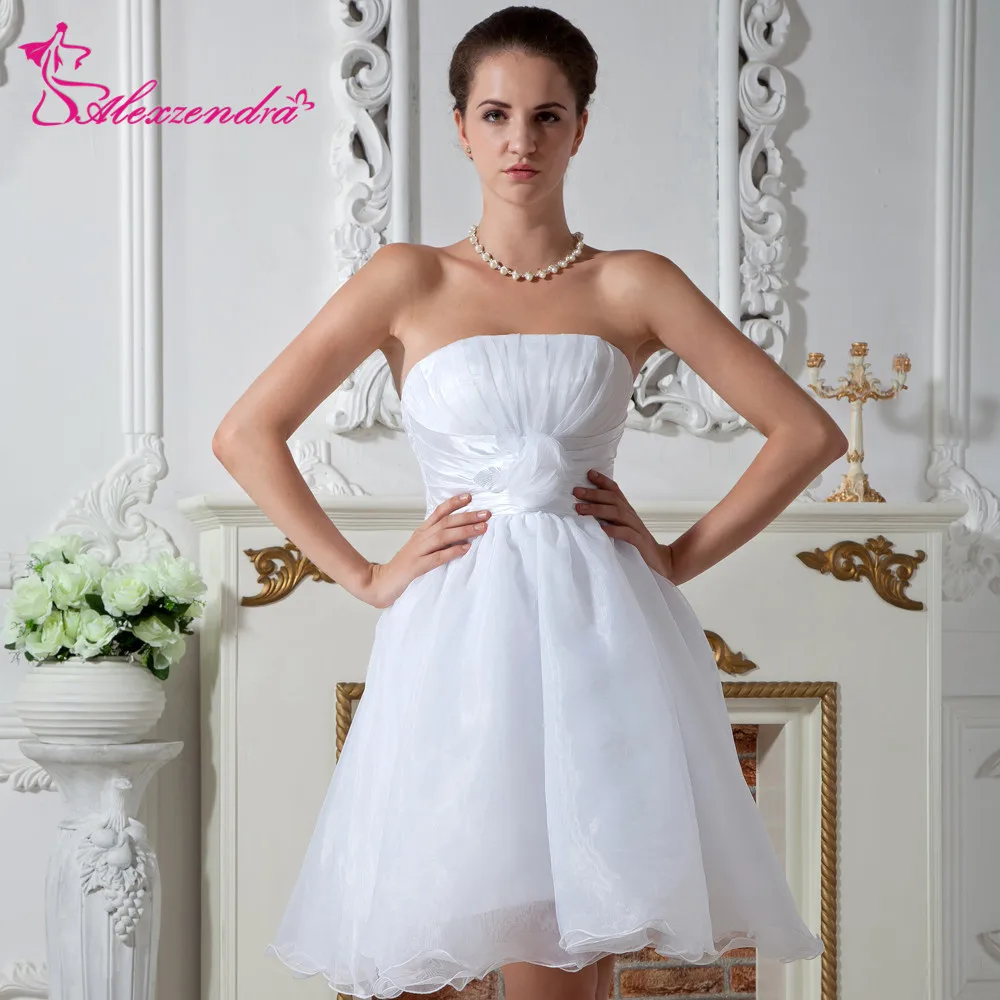 Alexzendra Organza Short Mini Wedding Dress 2018 A Line Strapless Ruffles Simple Bridal Gowns Plus Size
Alexzendra Organza Short Mini Wedding Dress 2018 A Line Strapless Ruffles Simple Bridal Gowns Plus Size