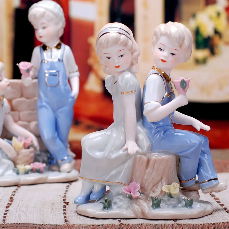 European Ceramic Figure Lovely Kids Couple Home Furnishing Ornaments Creative Birthday Gift Wedding Decoration
European Ceramic Figure Lovely Kids Couple Home Furnishing Ornaments Creative Birthday Gift Wedding Decoration