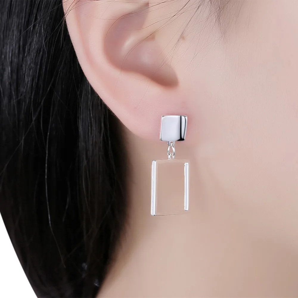 Popular new style modern geometric style square earrings to prevent allergy 925 sterling silver jewelry ladies accessories
Popular new style modern geometric style square earrings to prevent allergy 925 sterling silver jewelry ladies accessories