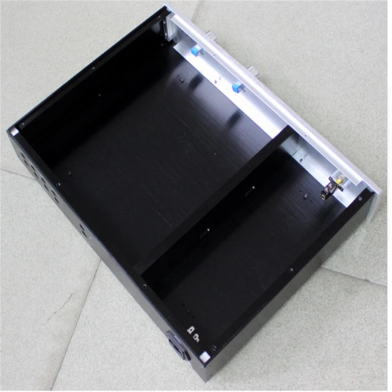 WA12 All aluminum amplifier chassis / Preamplifier case / AMP Enclosure DIY box (425 *70*313mm)
WA12 All aluminum amplifier chassis / Preamplifier case / AMP Enclosure DIY box (425 *70*313mm)