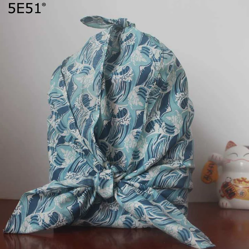 Japanese style table cloth kerchief furoshiki cotton 100%/ wave printed 70cm/Many uses
Japanese style table cloth kerchief furoshiki cotton 100%/ wave printed 70cm/Many uses