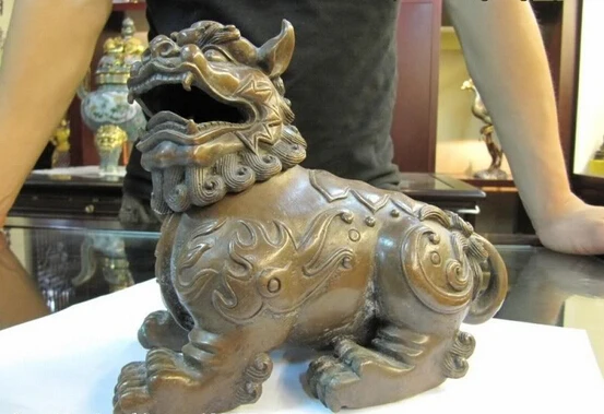 song voge gem S0343 Chinese Royal Copper Bronze exquisite Foo Dog Lion Statue incense burner Censer
song voge gem S0343 Chinese Royal Copper Bronze exquisite Foo Dog Lion Statue incense burner Censer