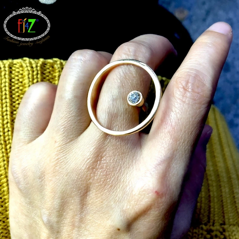 F.J4Z 2020 Trend Fashion Designed Finger Ring for Women Rock Big Circle Geo Top Rings Rhinestone Ladies Rings Jewelry Christmas
F.J4Z 2020 Trend Fashion Designed Finger Ring for Women Rock Big Circle Geo Top Rings Rhinestone Ladies Rings Jewelry Christmas