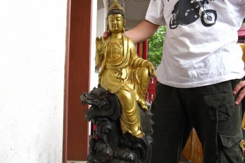 28 "Китайский большой бронзовый медный позолоченный Bodhisattva ездить на дракона Статуэтка рыбы
28 "Китайский большой бронзовый медный позолоченный Bodhisattva ездить на дракона Статуэтка рыбы