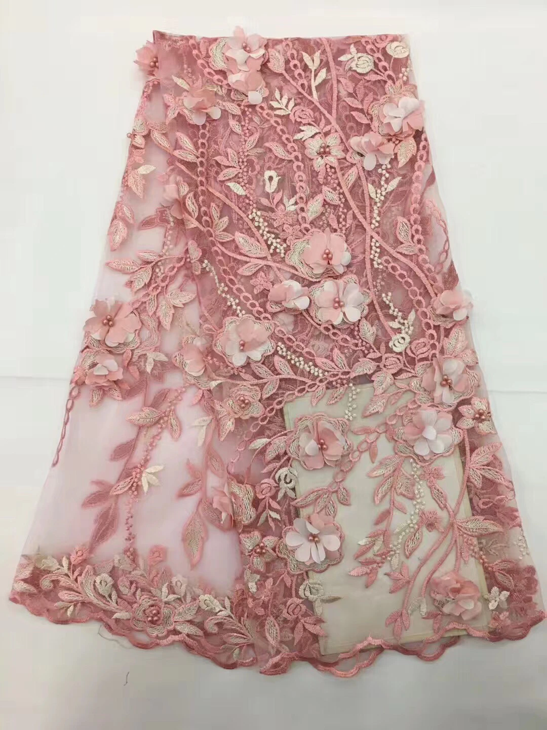 Beautifical Pink 3d lace fabric with beads 3d flower embroidered lace appliques french tulle lace fabric 5yards for dress KCD957
Beautifical Pink 3d lace fabric with beads 3d flower embroidered lace appliques french tulle lace fabric 5yards for dress KCD957