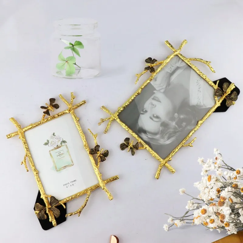 6 Inch Zinc Alloy Photo Frame European-Style Electroplated Gold Butterfly Metal Photo Frame Creative Decorations Home Decoration
6 Inch Zinc Alloy Photo Frame European-Style Electroplated Gold Butterfly Metal Photo Frame Creative Decorations Home Decoration